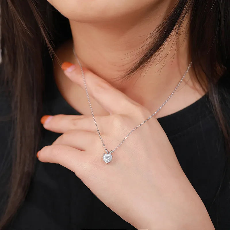 CLASSIC 1CT HEART CUT MOISSANITE DIAMOND PENDANT NECKLACE FOR WOMEN IN STERLING SILVER - IVORY & EBONY