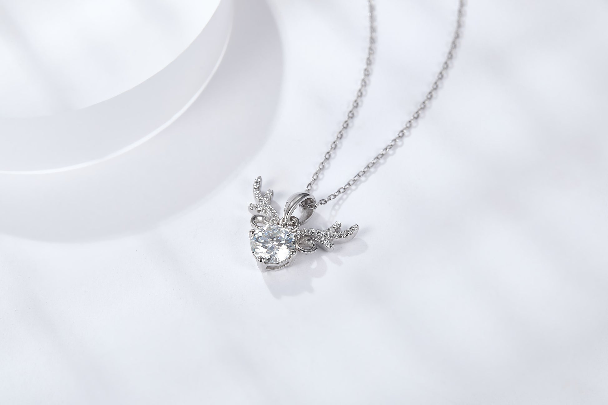 DEER MOISSANITE DIAMOND PENDANT NECKLACE IN STERLING SILVER