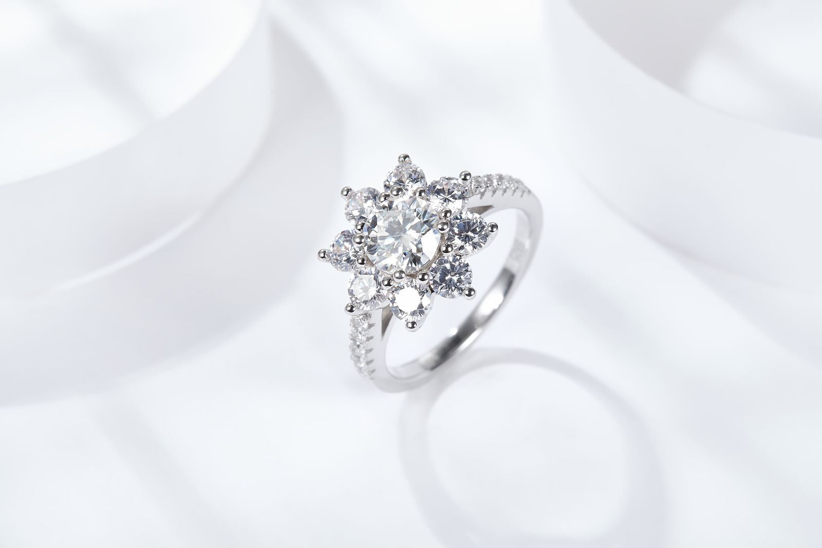 IE0035 6.5MM 1 CARAT FLOWER MOISSANITE DIAMOND RING IN STERLING SILVER