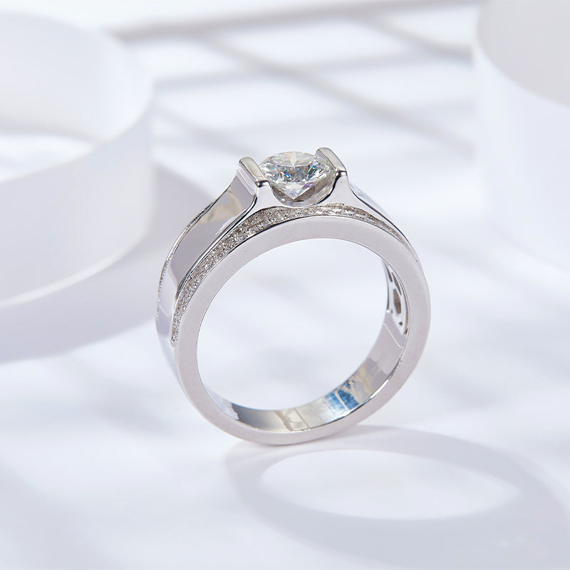 IE0067 6.5MM MOISSANITE DIAMOND SIGNET RING IN STERLING SILVER