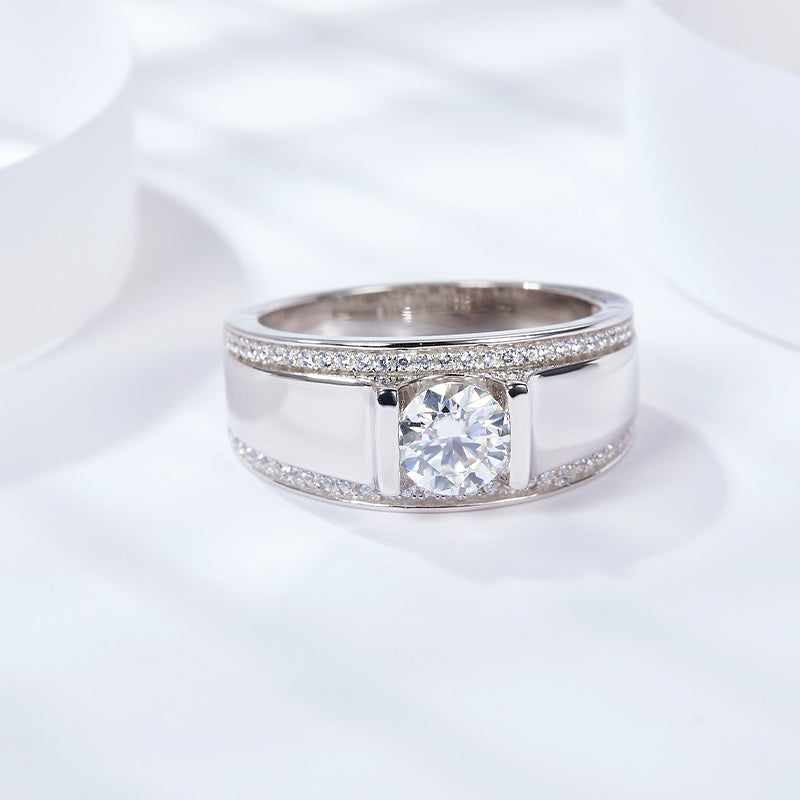 IE0067 6.5MM MOISSANITE DIAMOND SIGNET RING IN STERLING SILVER