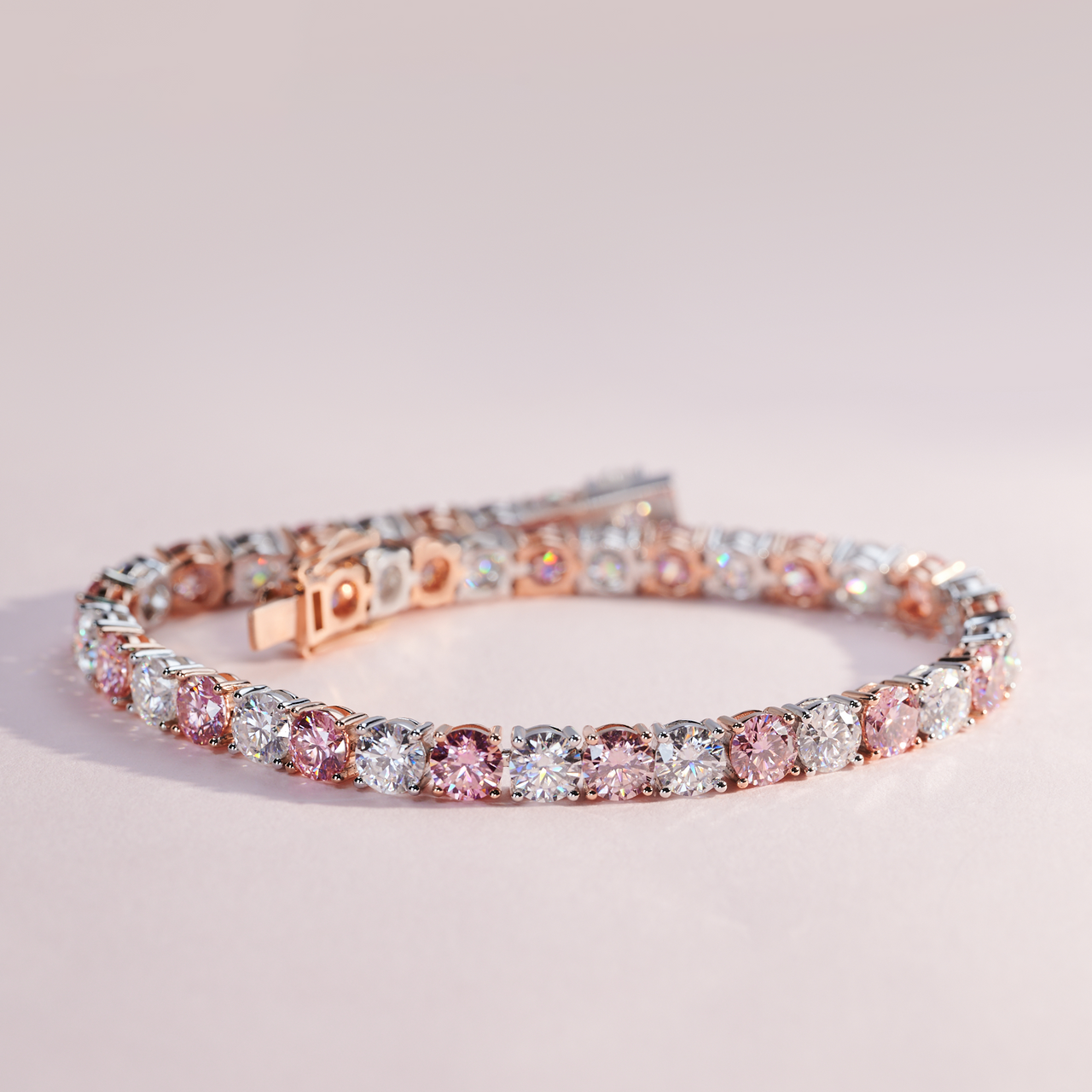 Ohrring mit keltischem Knoten aus Sterlingsilber