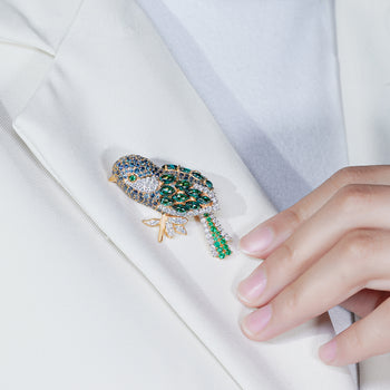 18K GOLD PLATED MAJESTIC MEADOW BIRD BROOCH IN STERLING SILVER