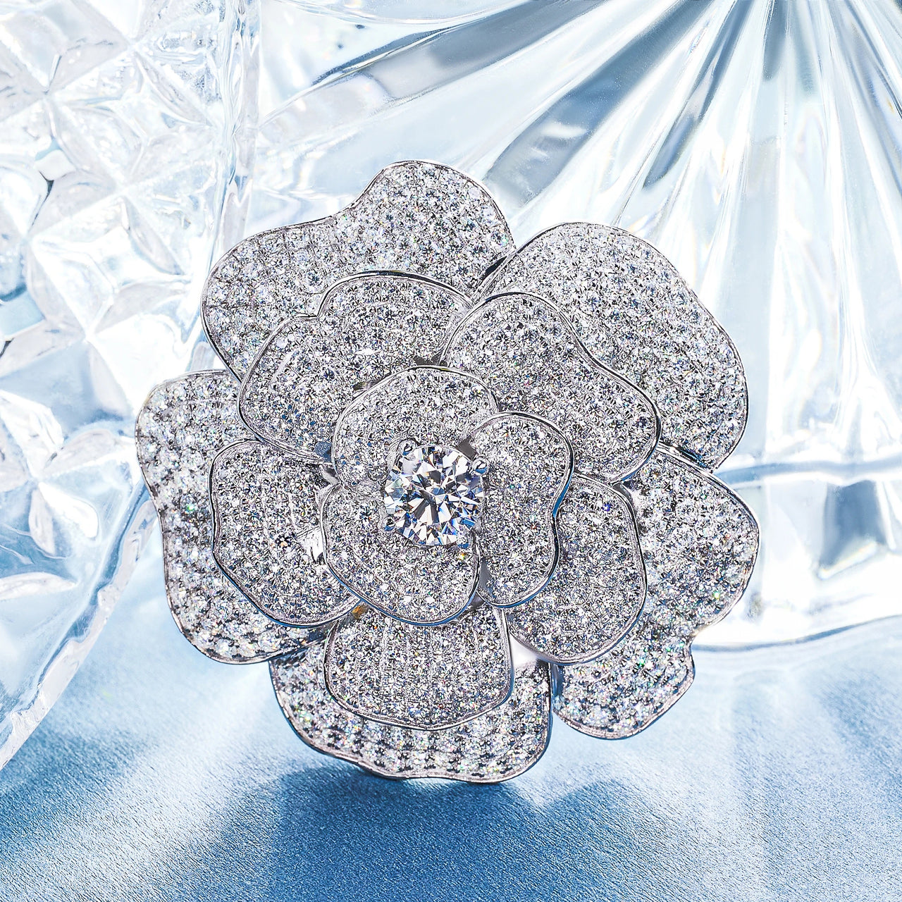 18K WHITE GOLD PLATED MOISSANITE ETERNAL BLOOM FLOWER BROOCH IN STERLING SILVER