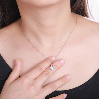 Collier pendentif solitaire en diamant moissanite 1 carat, en argent sterling