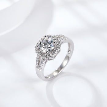 Bague octogonale sertie d'un halo de diamants et d'une moissanite de 1 carat, en argent sterling