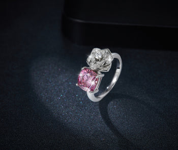 2-Karat-Ring mit rosafarbenem Blüten-Moissanit in Sterlingsilber