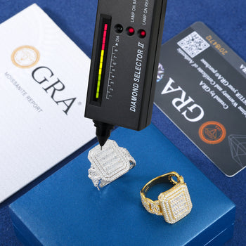 Bague cubaine latérale en moissanite et argent sterling 