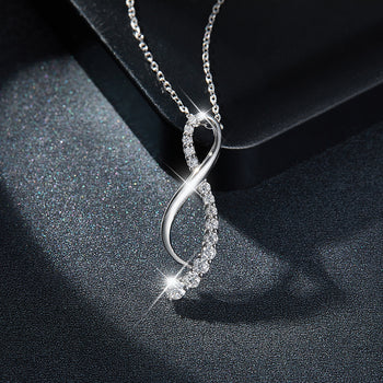 Pendentif en moissanite et diamant en argent sterling