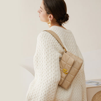 MOISSANIT-ANHÄNGER MIT ZAUBERBAUM-MOIDEN AUS STERLINGSILBER