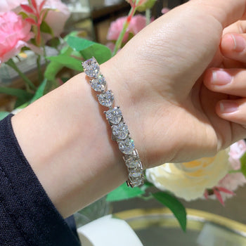 Bracelet en argent sterling serti de diamants moissanite taille cœur de 6,5 mm
