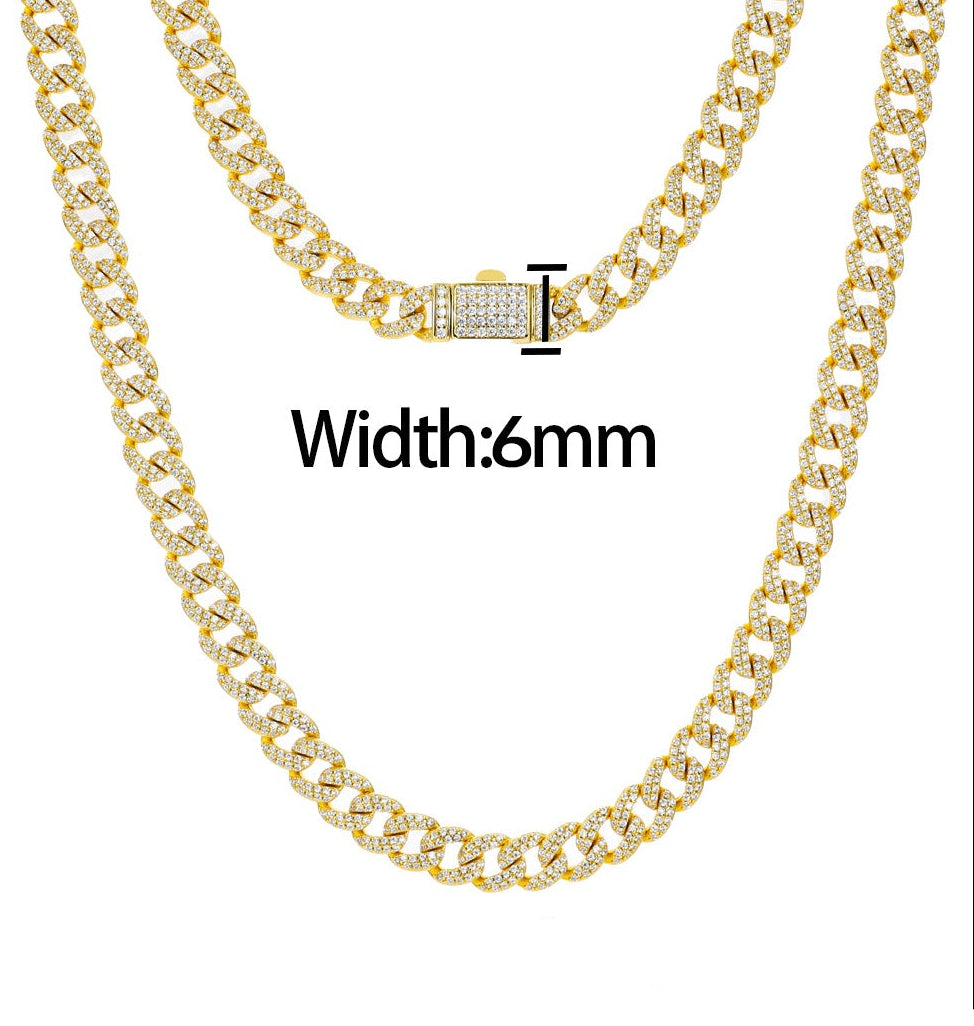 Gold chain necklace with size chart and product details on a blue background