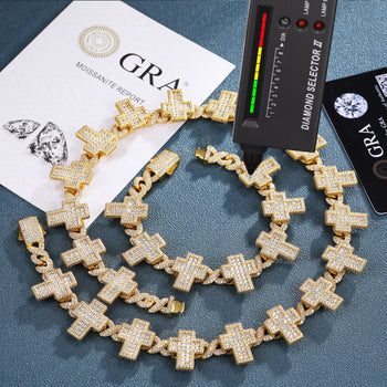 Collier/bracelet en argent sterling avec chaîne cubaine à maillons cubains et moissanite en forme de croix infinie de 8 mm