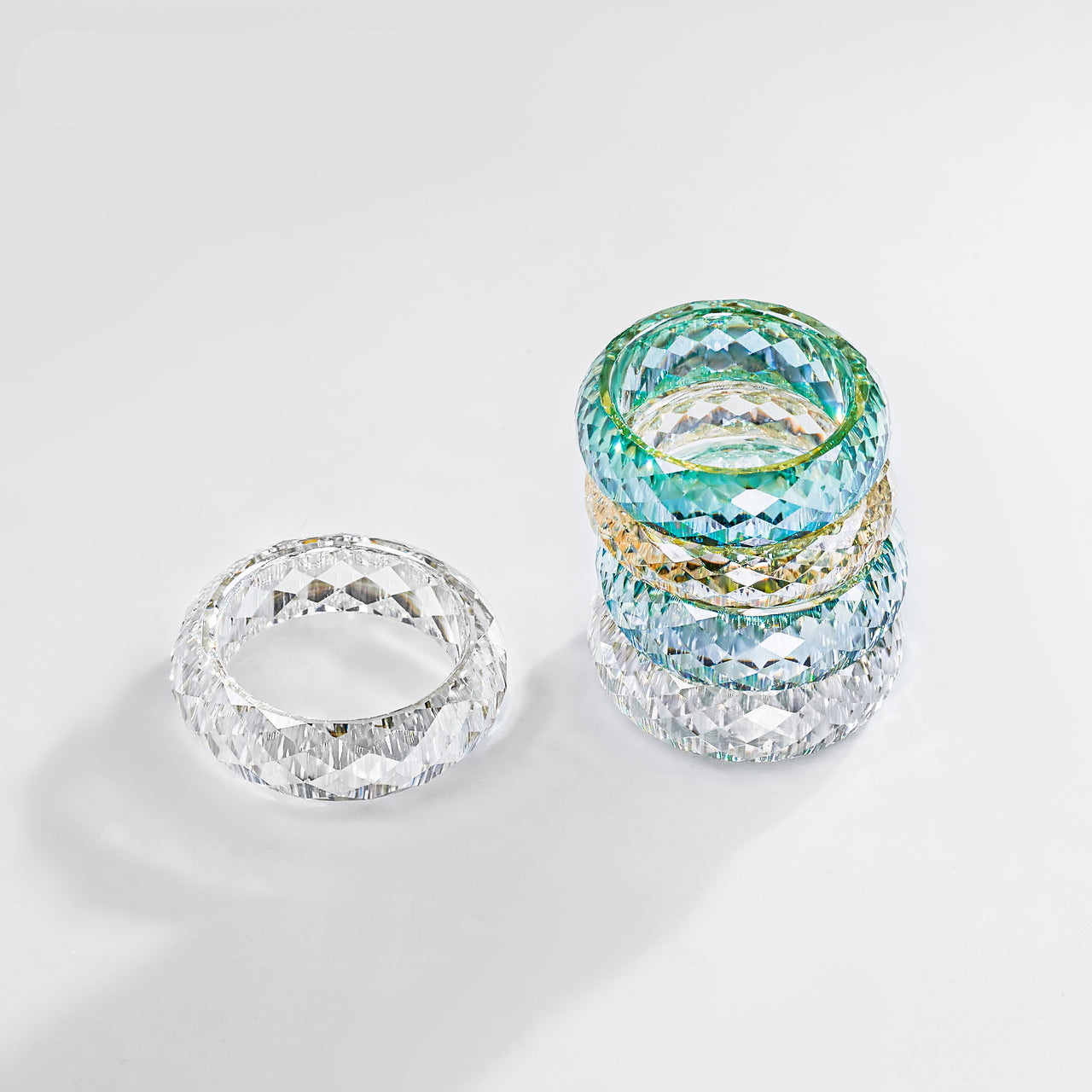 Bague entièrement sertie de diamants et de moissanite