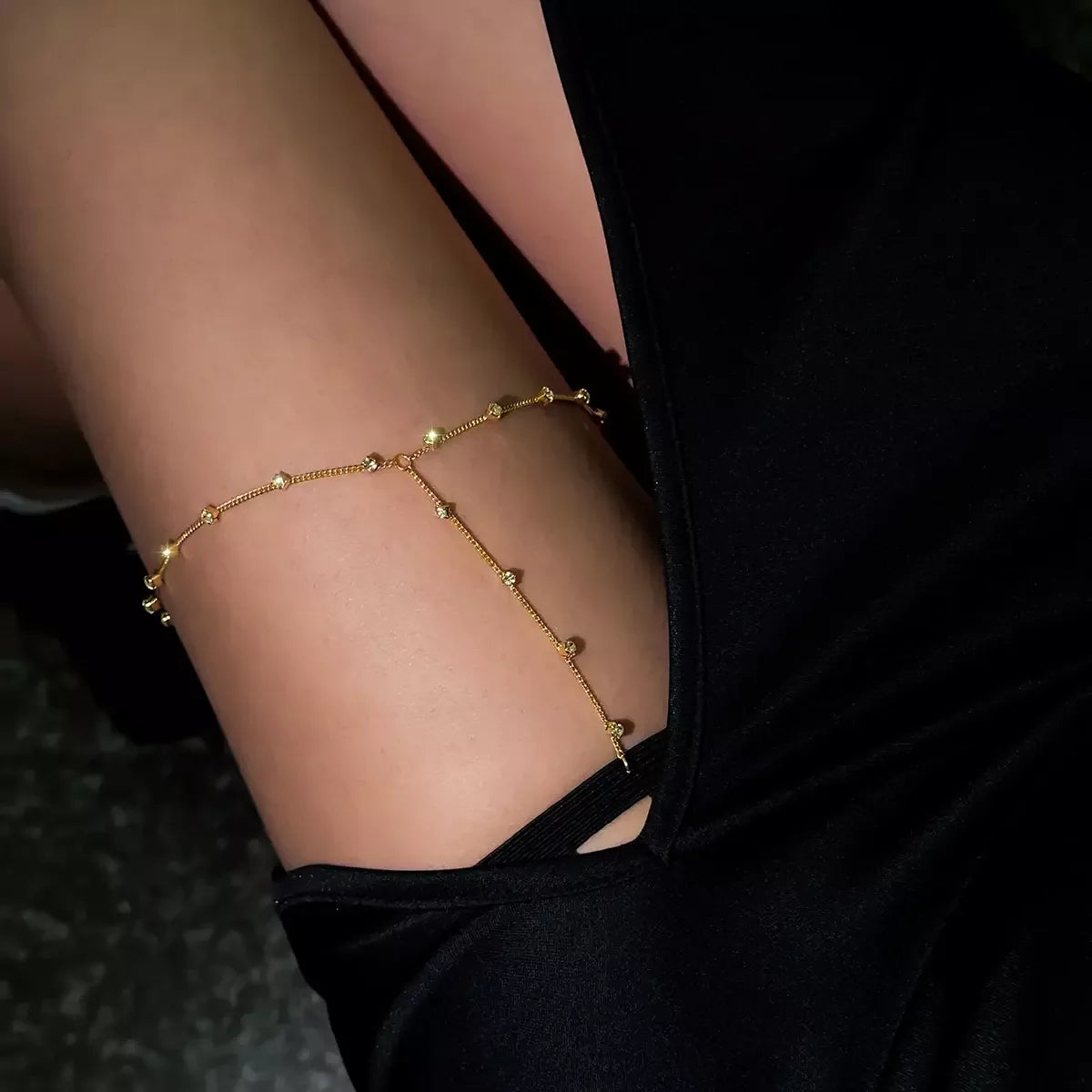 AURORA V-LINK THIGH CHAIN