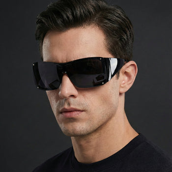 AURYN FUTURISTIC OVERSIZED SUNGLASSES