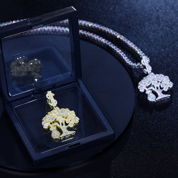 Pendentif arbre à billets en argent sterling avec moissanite baguette et moissanite