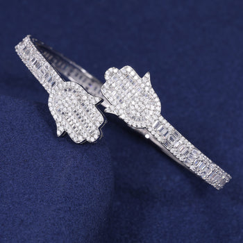 Baguette-Moissanit-Hamsa-Armreif aus Sterlingsilber