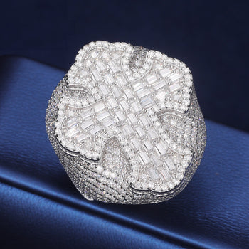 Bague croix en moissanite Baguette Oppulence en argent sterling