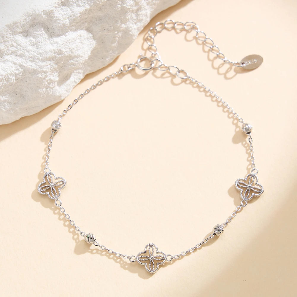 CLOVER CHARM CHAIN BRACELET IN STERLING SILVER