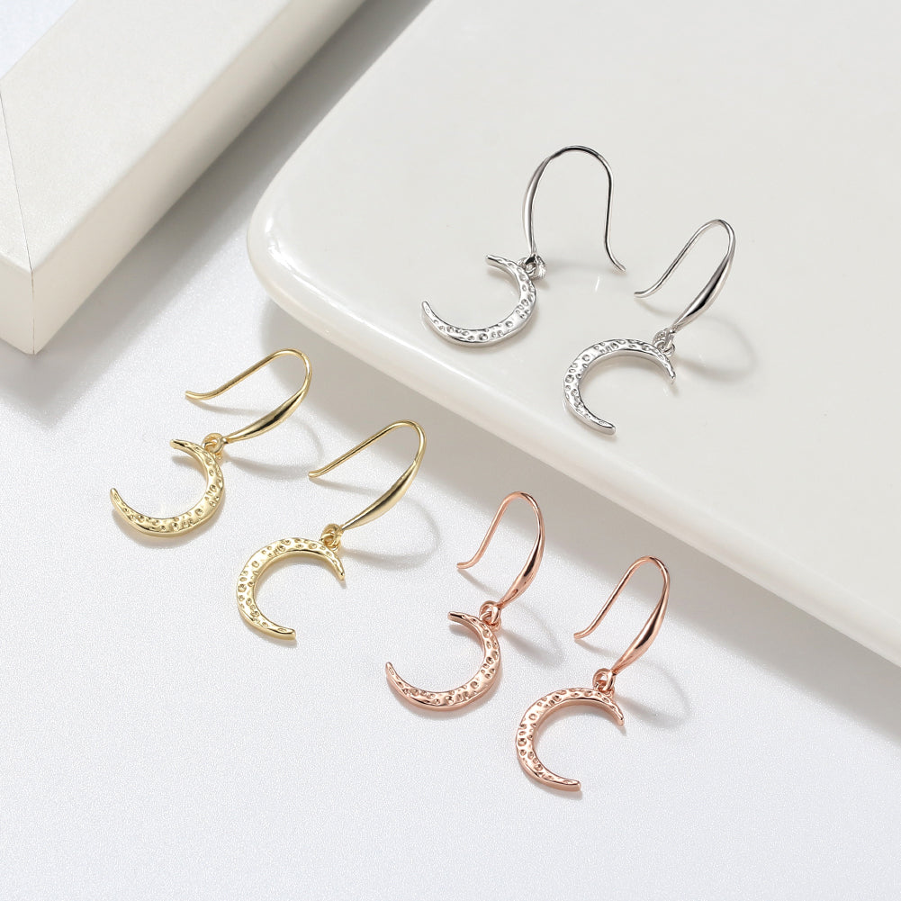 HAMMERED CRESCENT MOON EARRINGS IN STERLING SILVER