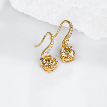 Ohrringe mit grünem Moissanit im Weihnachtsbaumschliff (2 Karat) in massivem Weißgold 