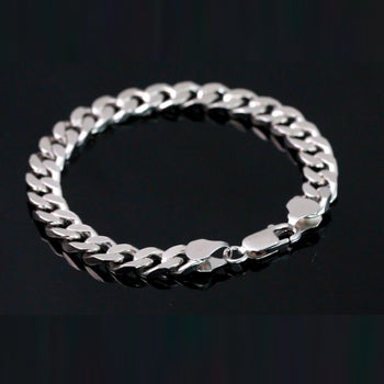 BRACELET À MAILLES CUBINES TAILLÉES EN ARGENT MASSIF