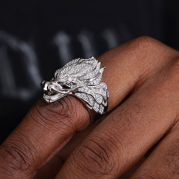 Bague tête de dragon en moissanite et argent sterling