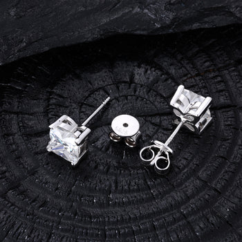 Boucles d'oreilles puces florales en moissanite et argent sterling 