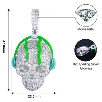 Pendentif tête de mort en moissanite phosphorescente et argent sterling
