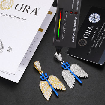 Pendentif trident en émail moissanite phosphorescent et argent sterling