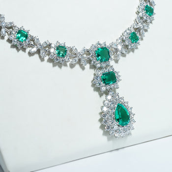 LAB GROWN GREEN EMERALD GEMSTONE AND MOISSANITE DIAMOND NECKLACE IN 14K GOLD