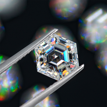 DIAMANT EN MOISSANITE TAILLÉ HEXAGONAL