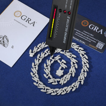 BRACELET ET COLLIER EN ARGENT MASSIF ET MISSANITE H À MAILLE INFINIE 