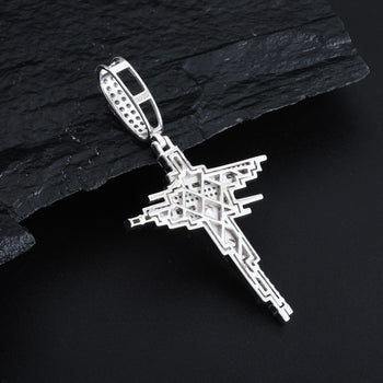 Pendentif croix de Jésus en moissanite sertie de pierres précieuses et en argent sterling