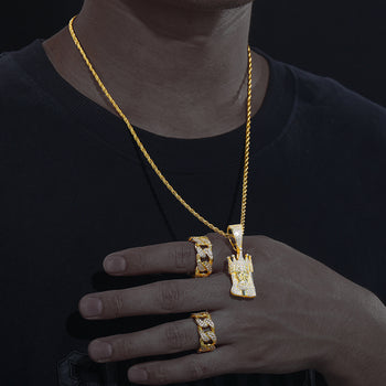 Pendentif croix en moissanite représentant le roi Jésus, en argent sterling