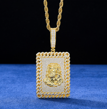 Jesus-Anhänger aus Sterlingsilber mit Moissanit-Verzierung 