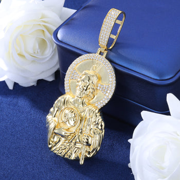 Pendentif Saint Jude en moissanite sertie dans de l'argent sterling