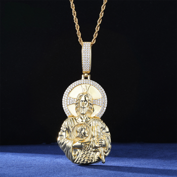 Pendentif Saint Jude en moissanite sertie dans de l'argent sterling