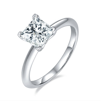 IE00126 2CT MOISSANITE DIAMOND PRINCESS CUT RING IN STERLING SILVER