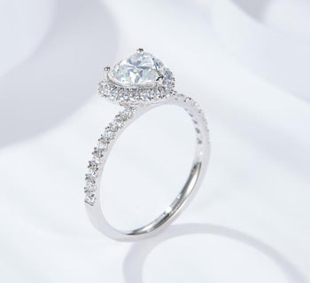 IE00198 HEART CUT MOISSANITE ENGANGEMENT RING IN STERLING SILVER