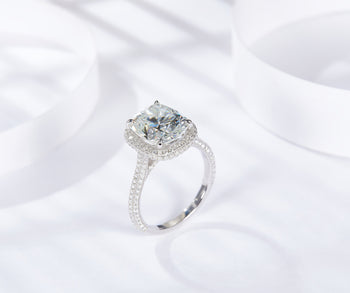 IE00234 5CT CUSHION CUT MOISSANITE RING IN STERLING SILVER