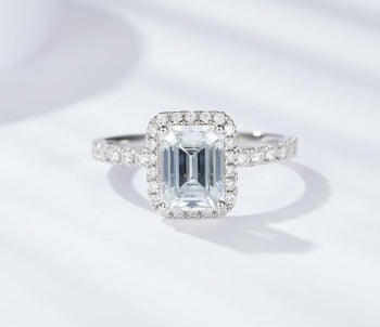 IE0055 1CT MOISSANITE EMERALD CUT RING IN STERLING SILVER