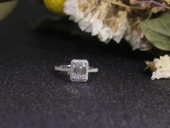 IE006 EMERALD CUT MOISSANITE ENGANGEMENT RING IN STERLING SILVER