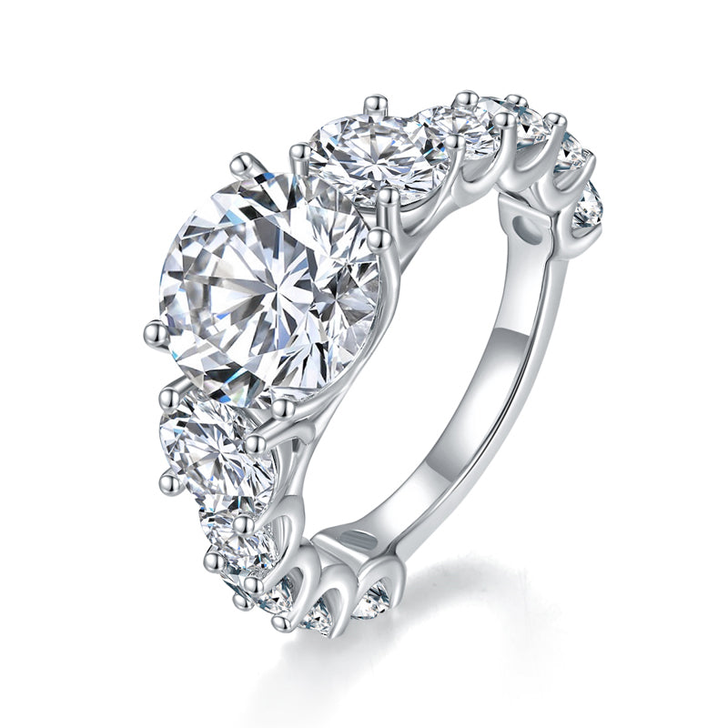 IE0124 ROUND CUT MOISSANITE ENGANGEMENT RING IN STERLING SILVER