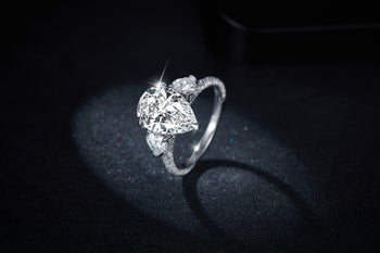 IE0147 5CT WATER DROP PEAR CUT MOISSANITE DIAMOND RING IN STERLING SILVER