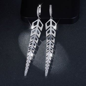 Boucles d'oreilles pendantes à pampilles longues en moissanite et diamants IE0154, en argent sterling