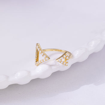 Bague ajustable en argent sterling avec moissanite triangulaire IE0184