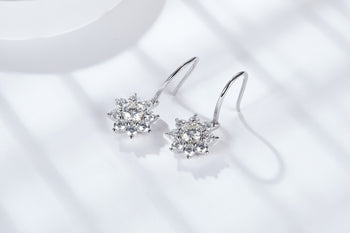 IE4017 0,5 Karat Moissanit-Sonnenblumen-Ohrhänger aus Sterlingsilber