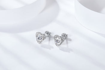 IE4024 Boucle d'oreille puce en argent sterling avec moissanite sertie de 0,5 carat